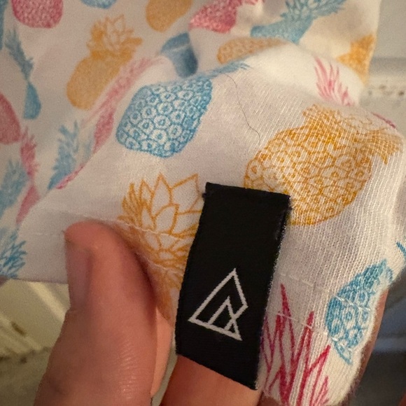 Men’s Ripzone Tank Top with Pineapple Print size L - Picture 3 of 8